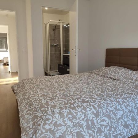 Chambre Privee Dans Un Nouvel Appartement Partage Pres De Paris Avec Parking Gratuit Chevilly-Larue Bagian luar foto