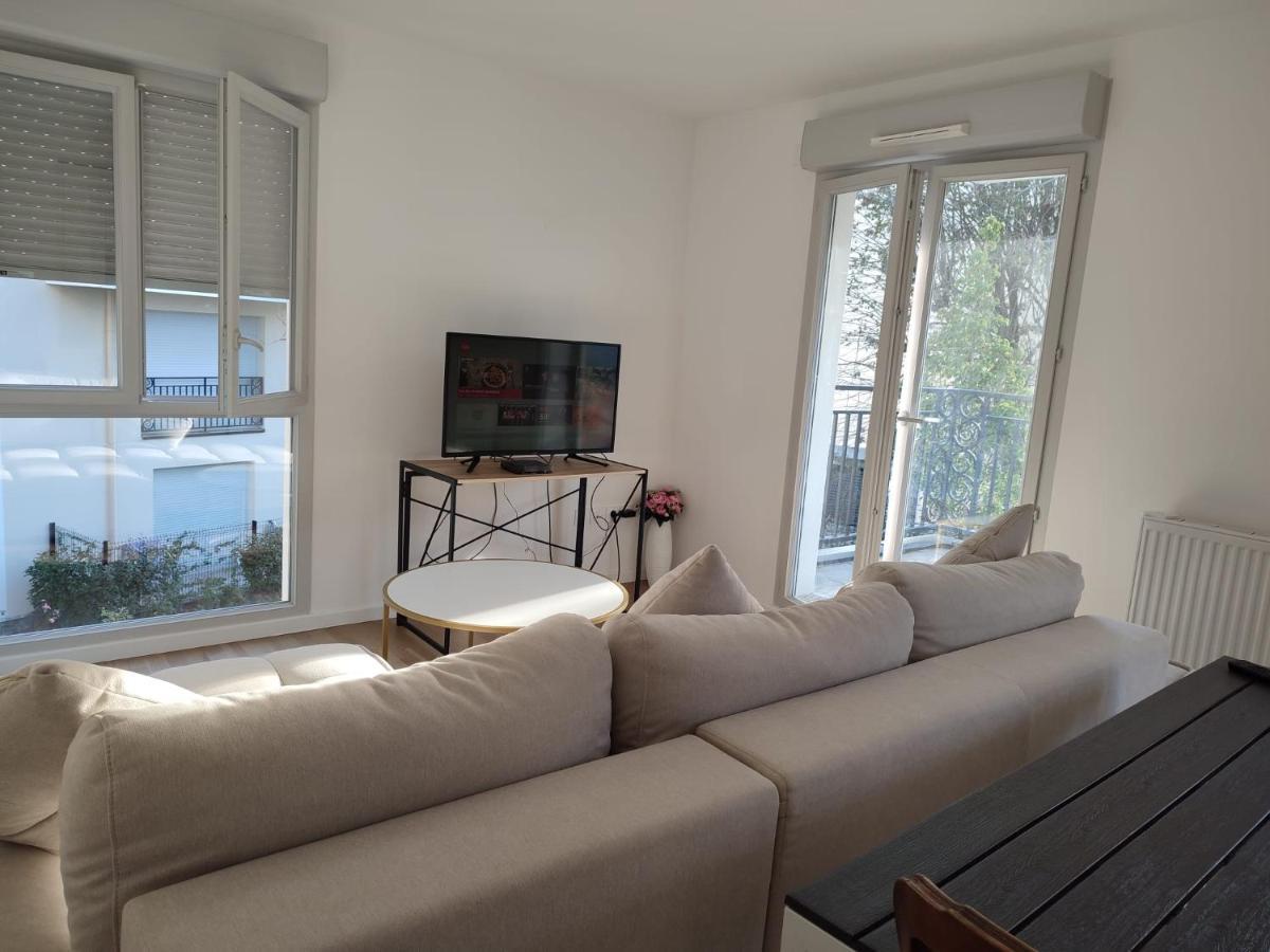 Chambre Privee Dans Un Nouvel Appartement Partage Pres De Paris Avec Parking Gratuit Chevilly-Larue Bagian luar foto