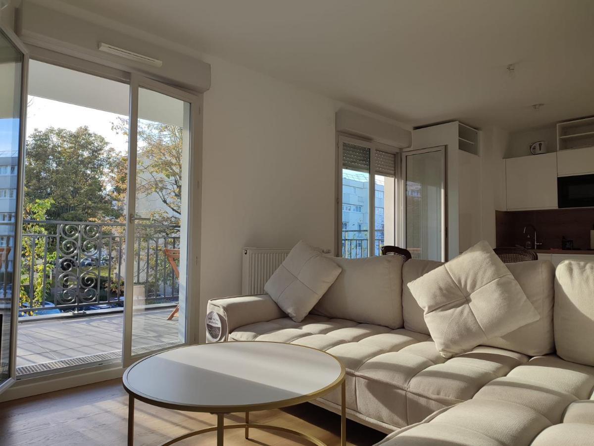 Chambre Privee Dans Un Nouvel Appartement Partage Pres De Paris Avec Parking Gratuit Chevilly-Larue Bagian luar foto